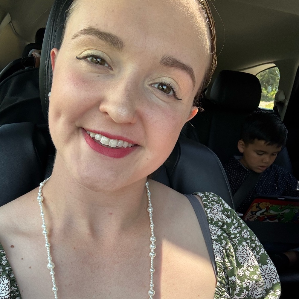 Meet your Posher, Jennifer